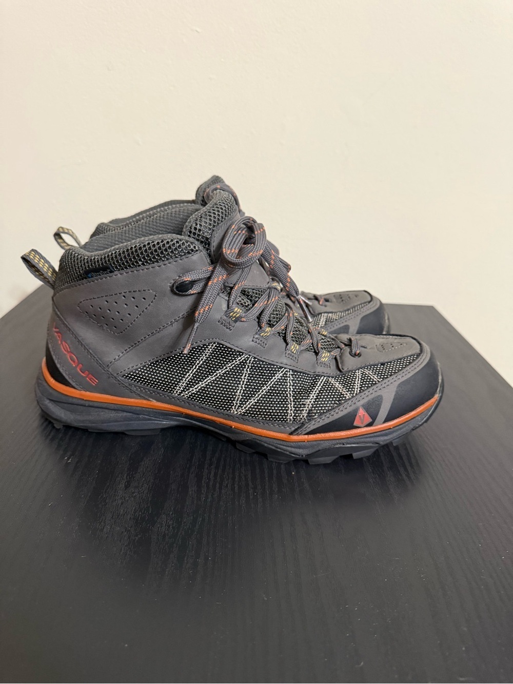 Vasque Monolith Boots Mens 10.5M Gray Orange Hiking UltraDry Waterproof 7344 - Picture 3 of 7